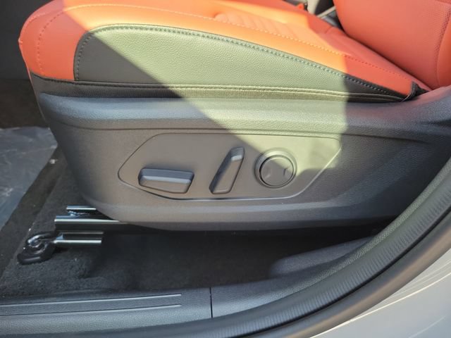 New 2026 Kia Sportage SX FWD image 15