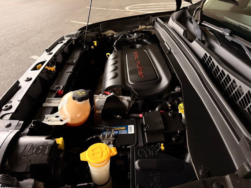 Used 2015 Jeep Renegade Latitude w/ Popular Equipment Group FWD image 54