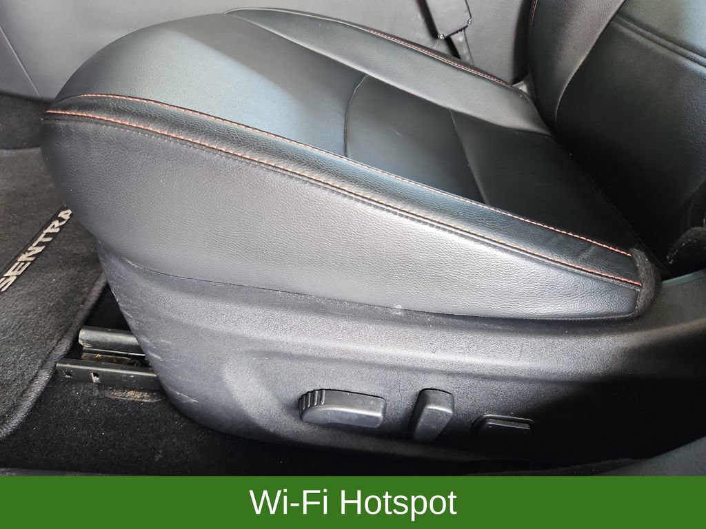 Used 2025 Nissan Sentra SR w/ SR Premium Package FWD image 26