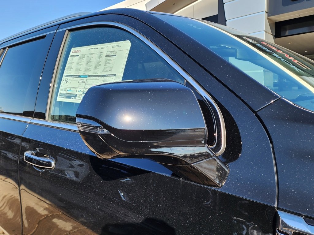 New 2026 GMC Yukon Denali w/ Sun & Power Step Package image 10