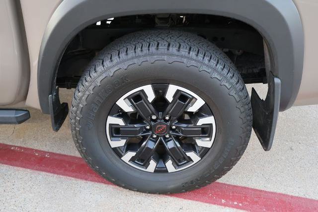 Certified 2023 Nissan Frontier PRO-4X w/ Pro Convenience Package image 11