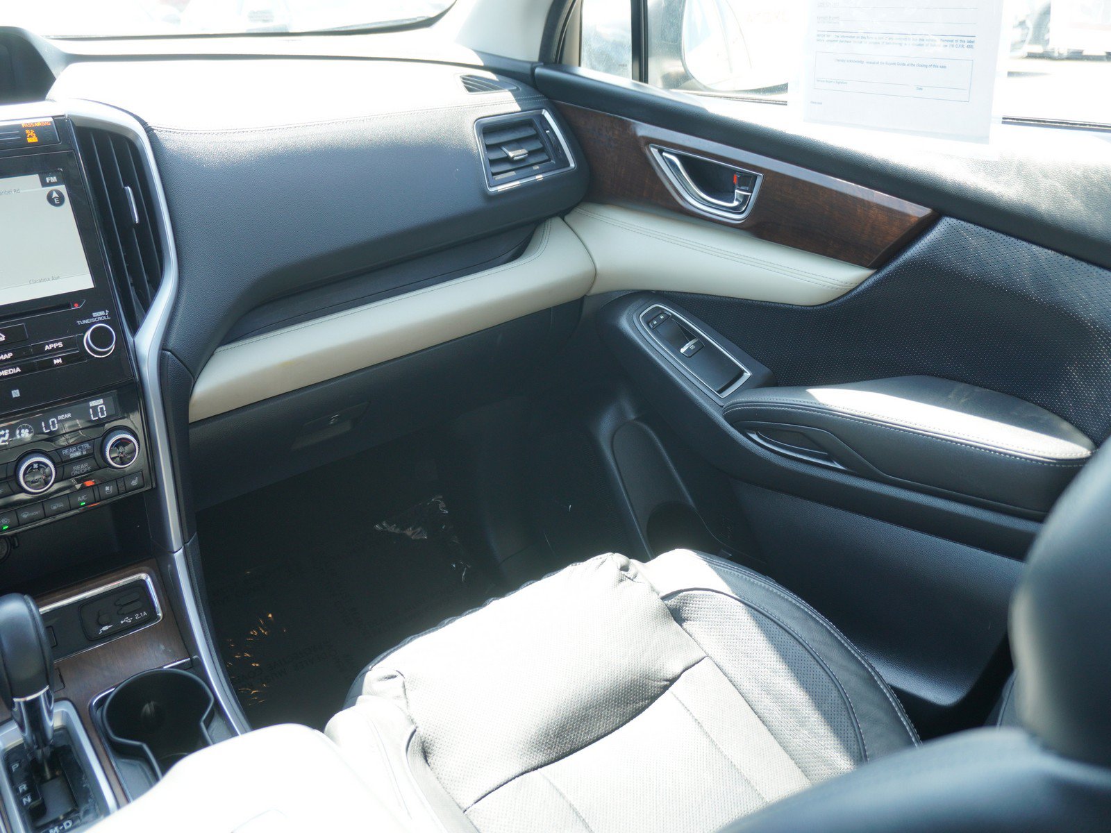 Used 2022 Subaru Ascent Touring AWD/4WD image 19