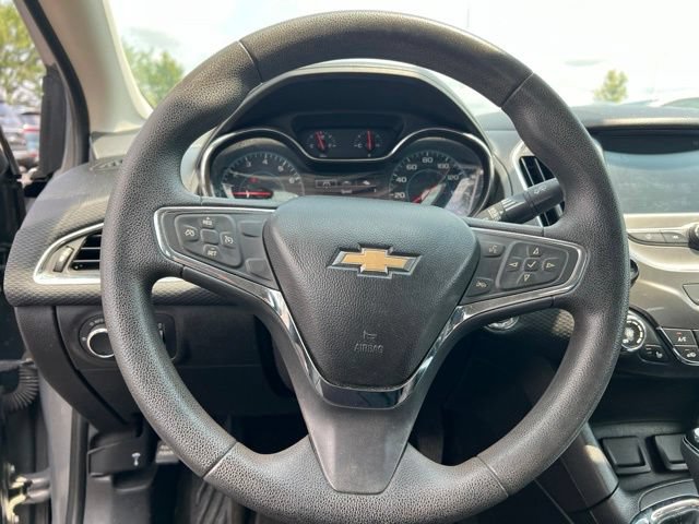 Used 2017 Chevrolet Cruze LT w/ Convenience Package FWD image 12
