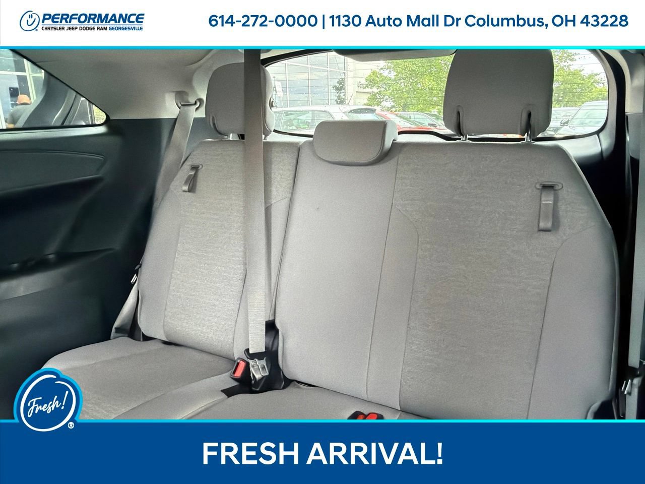 Used 2025 Toyota Sienna LE FWD image 24