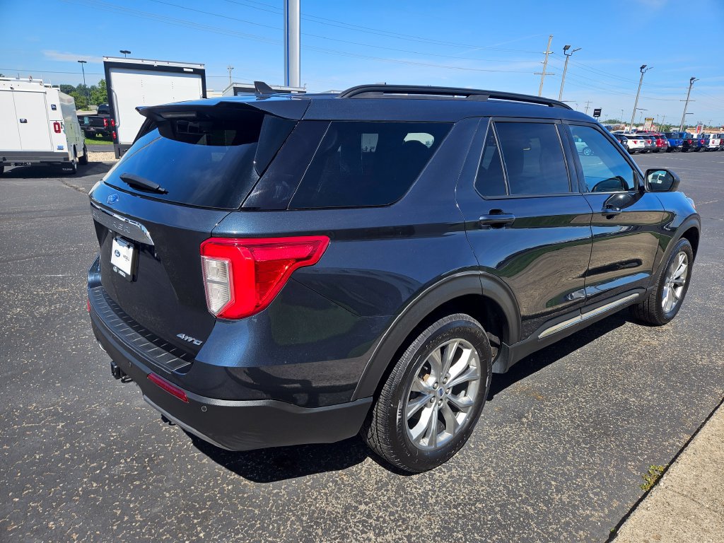 Used 2023 Ford Explorer XLT w/ Equipment Group 202A AWD/4WD image 6
