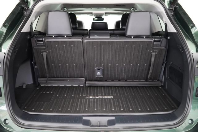 Used 2023 Toyota Highlander XLE image 75