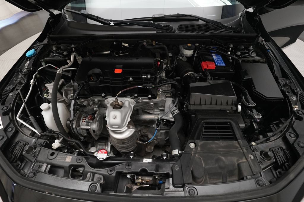 Used 2024 Honda Civic Sport image 3