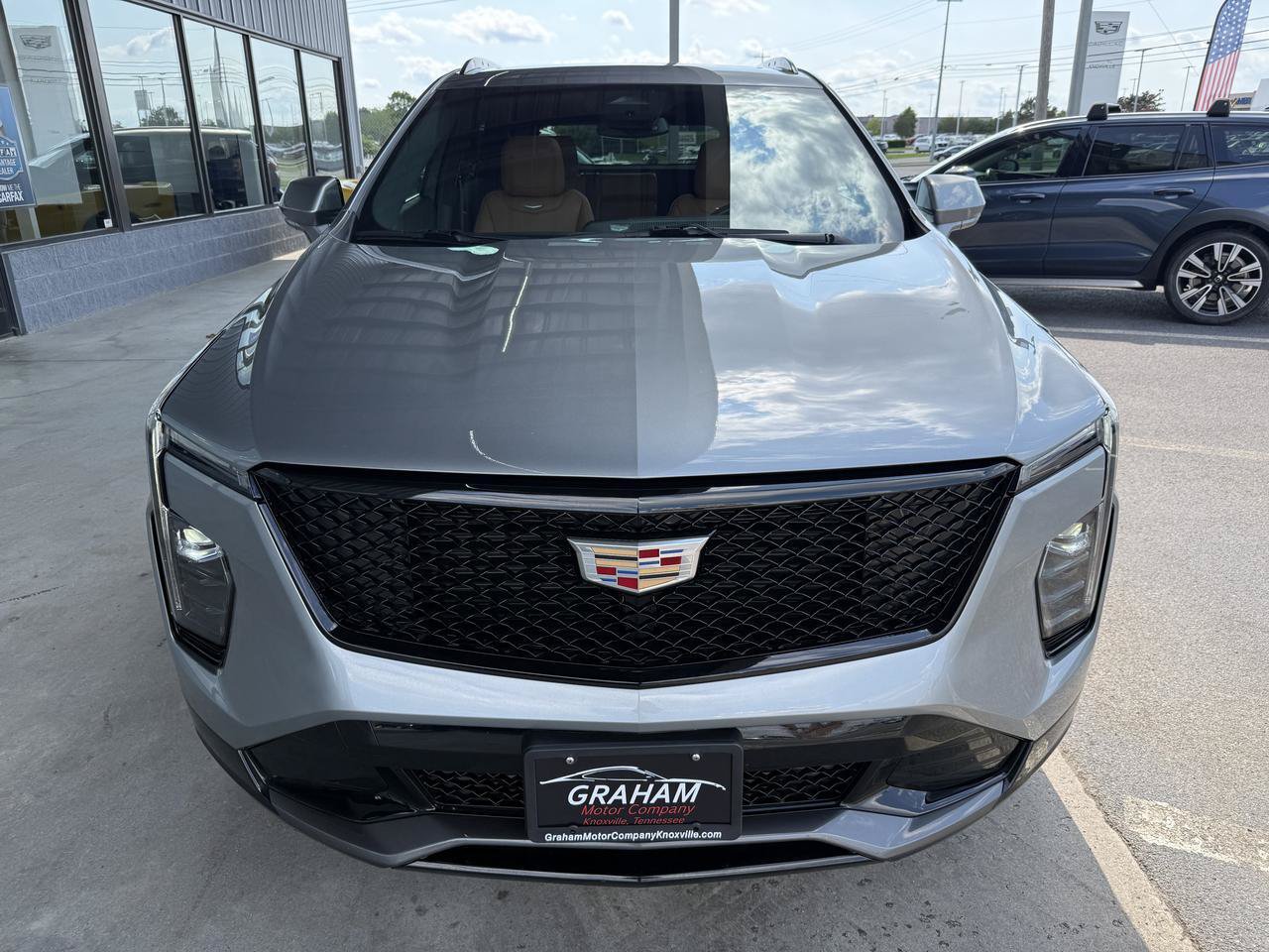 Used 2024 Cadillac XT4 Sport FWD image 2