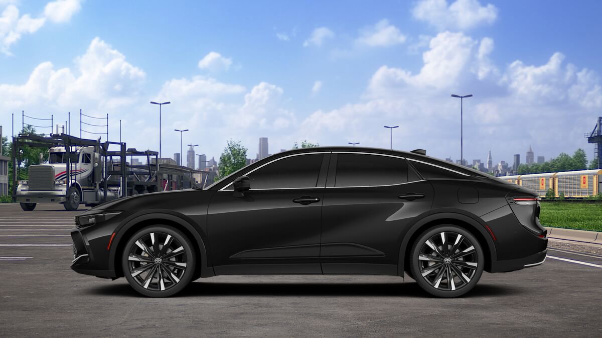 New 2026 Toyota Crown Platinum AWD/4WD image 5