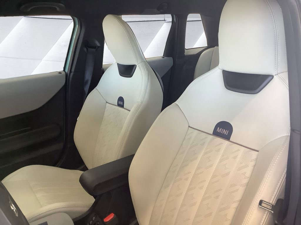 Used 2025 MINI Cooper S image 8