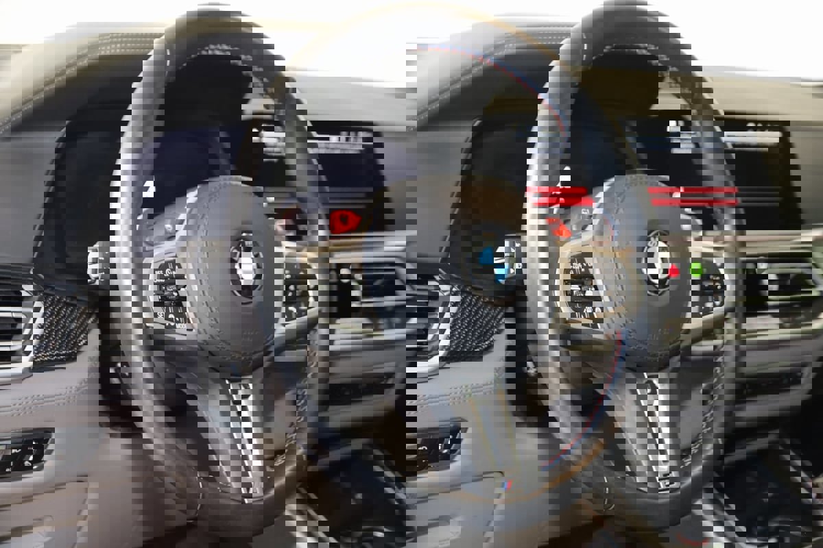 Used 2022 BMW X5 M w/ Executive Package image 6