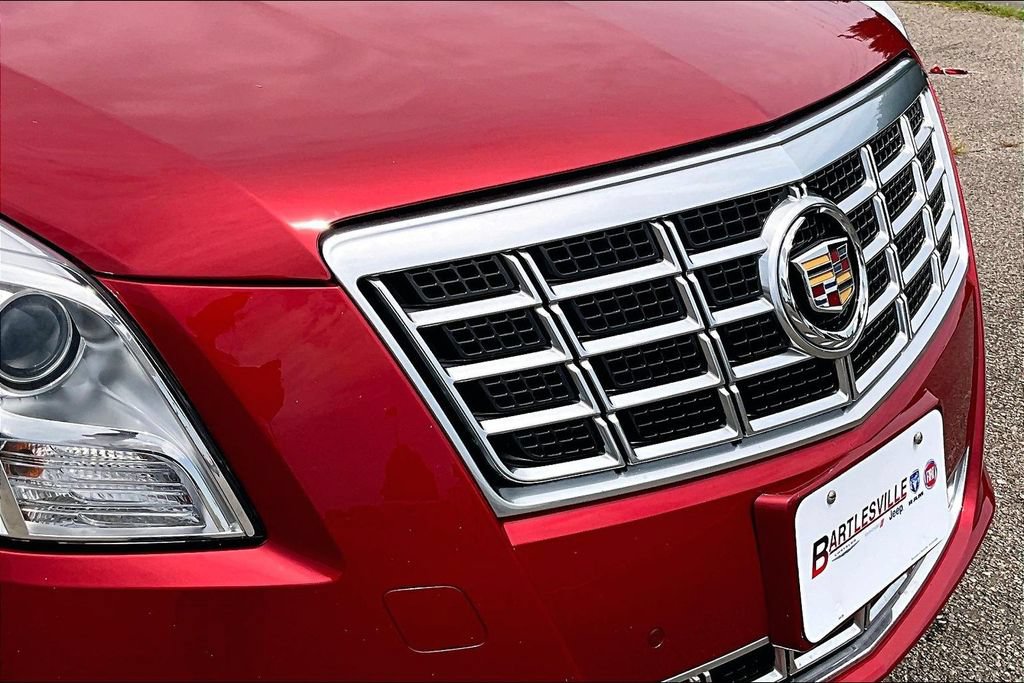 Used 2013 Cadillac XTS Luxury w/ Driver Awareness Package FWD image 30