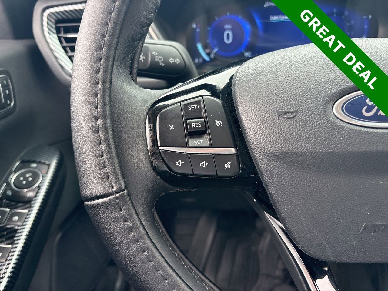 Used 2022 Ford Escape SEL w/ Technology Package FWD image 23