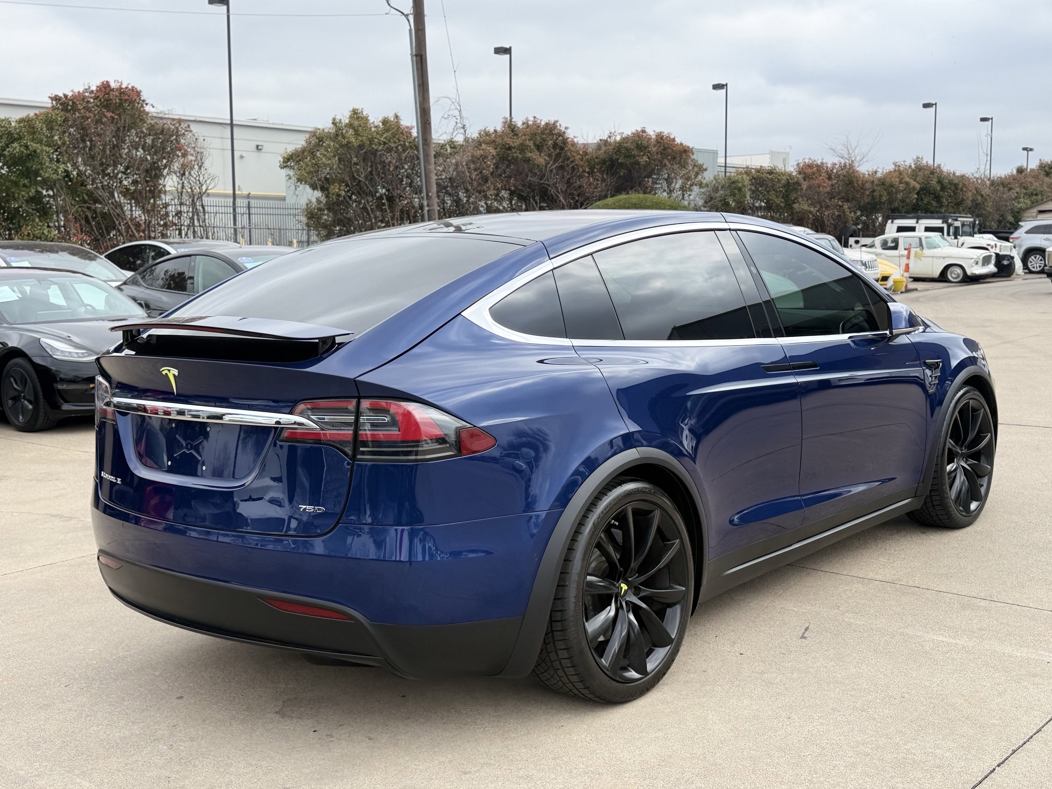 Used 2017 Tesla Model X 75D image 8