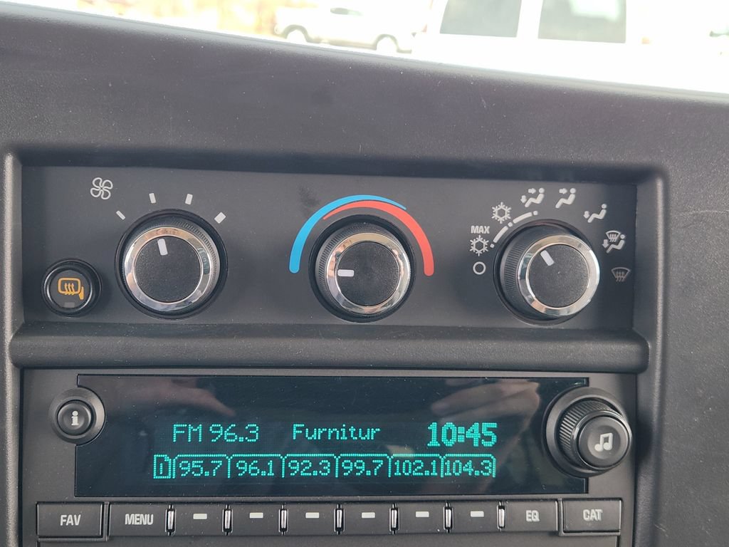 Used 2025 Chevrolet Express 3500 LS RWD image 18
