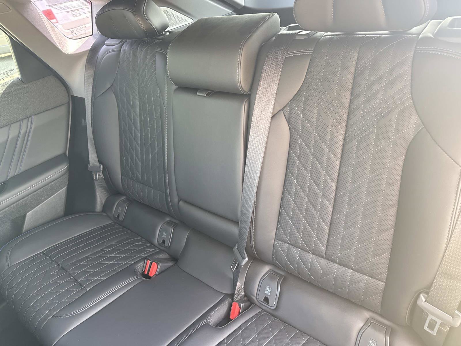 New 2026 Cadillac Optiq V w/ LPO, Floor Liner Package AWD/4WD image 13