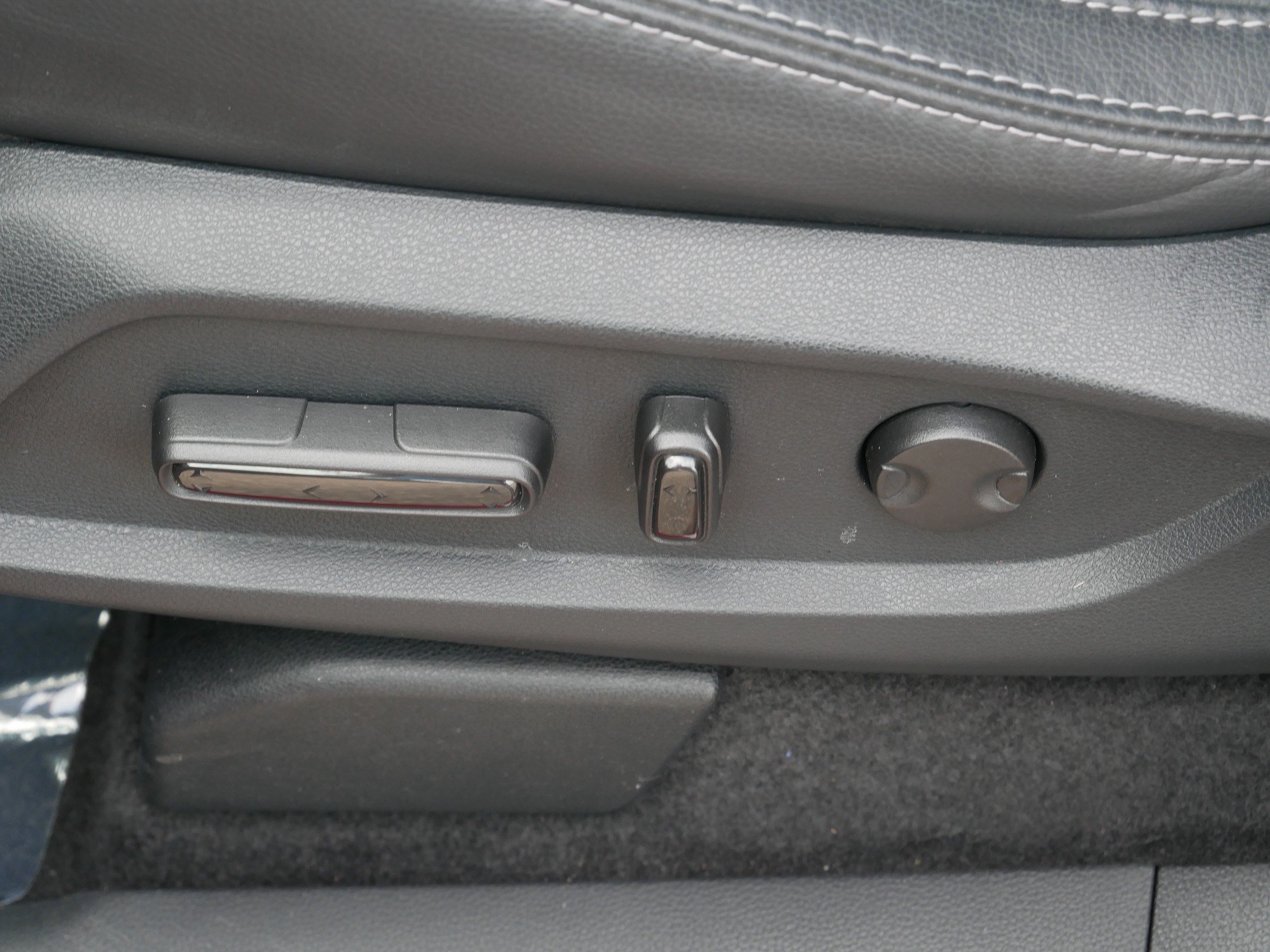 Certified 2023 Honda Pilot Touring image 20