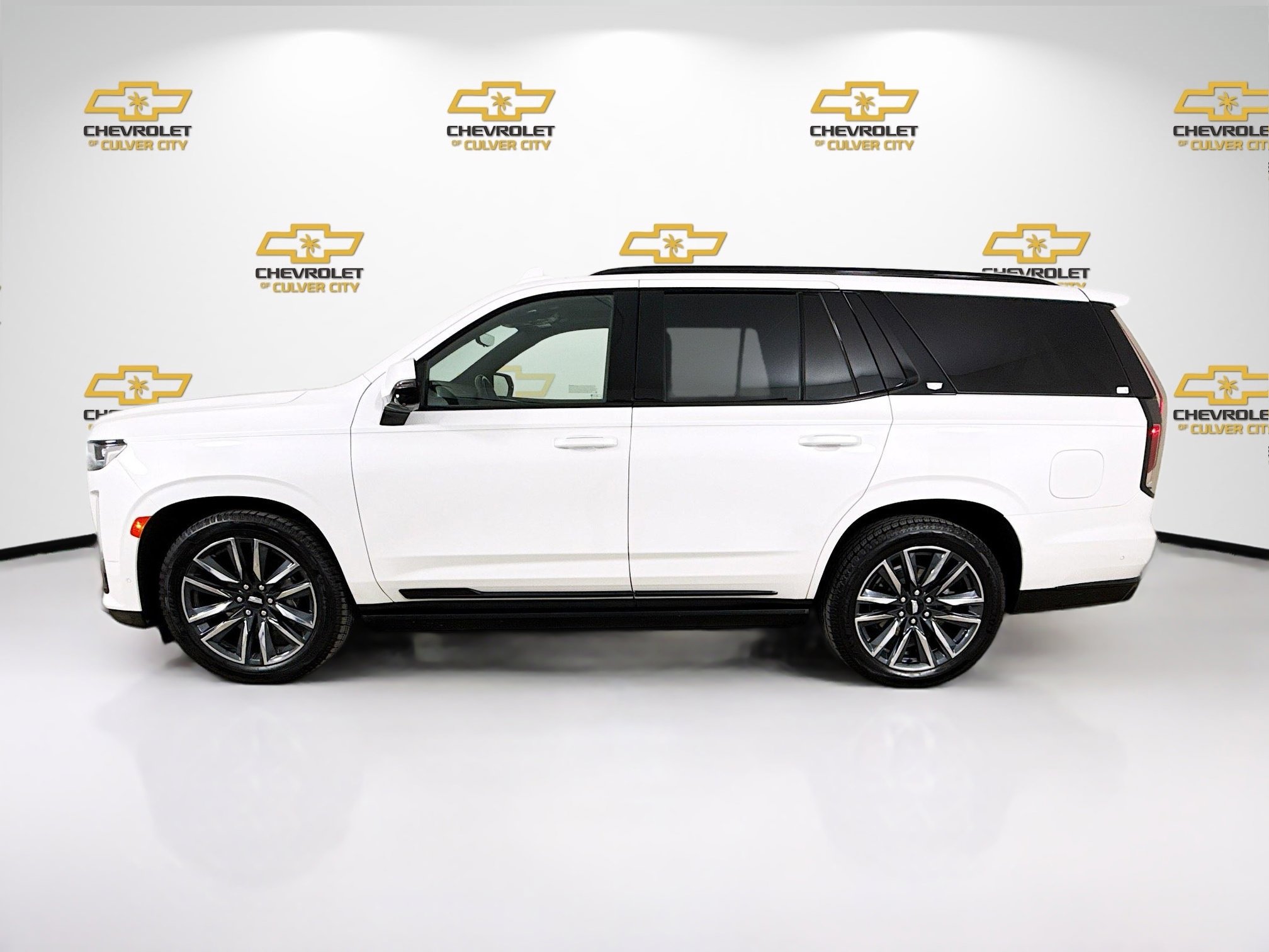 Used 2023 Cadillac Escalade Sport w/ Touring Package image 4