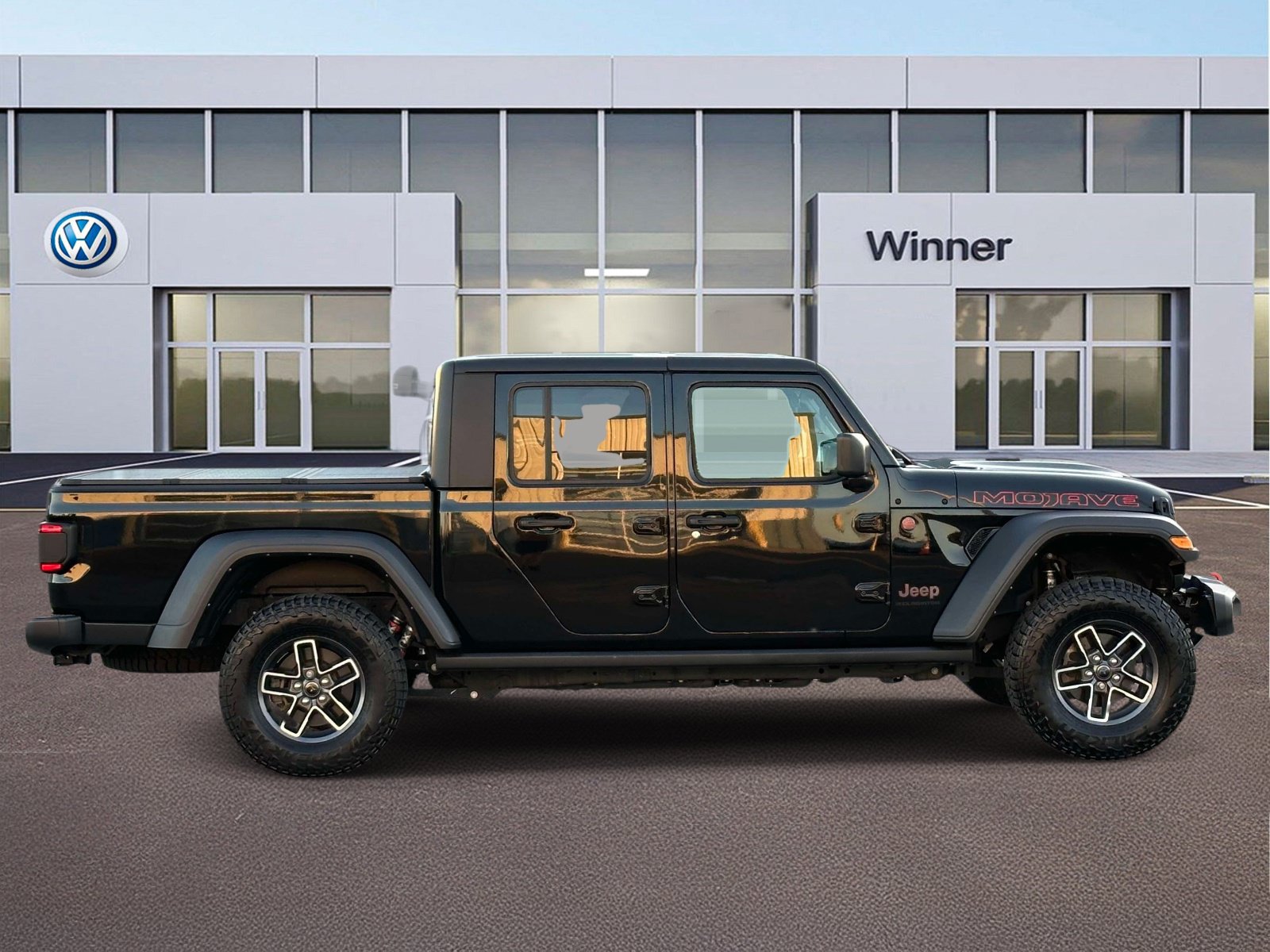 Used 2024 Jeep Gladiator Mojave AWD/4WD image 6