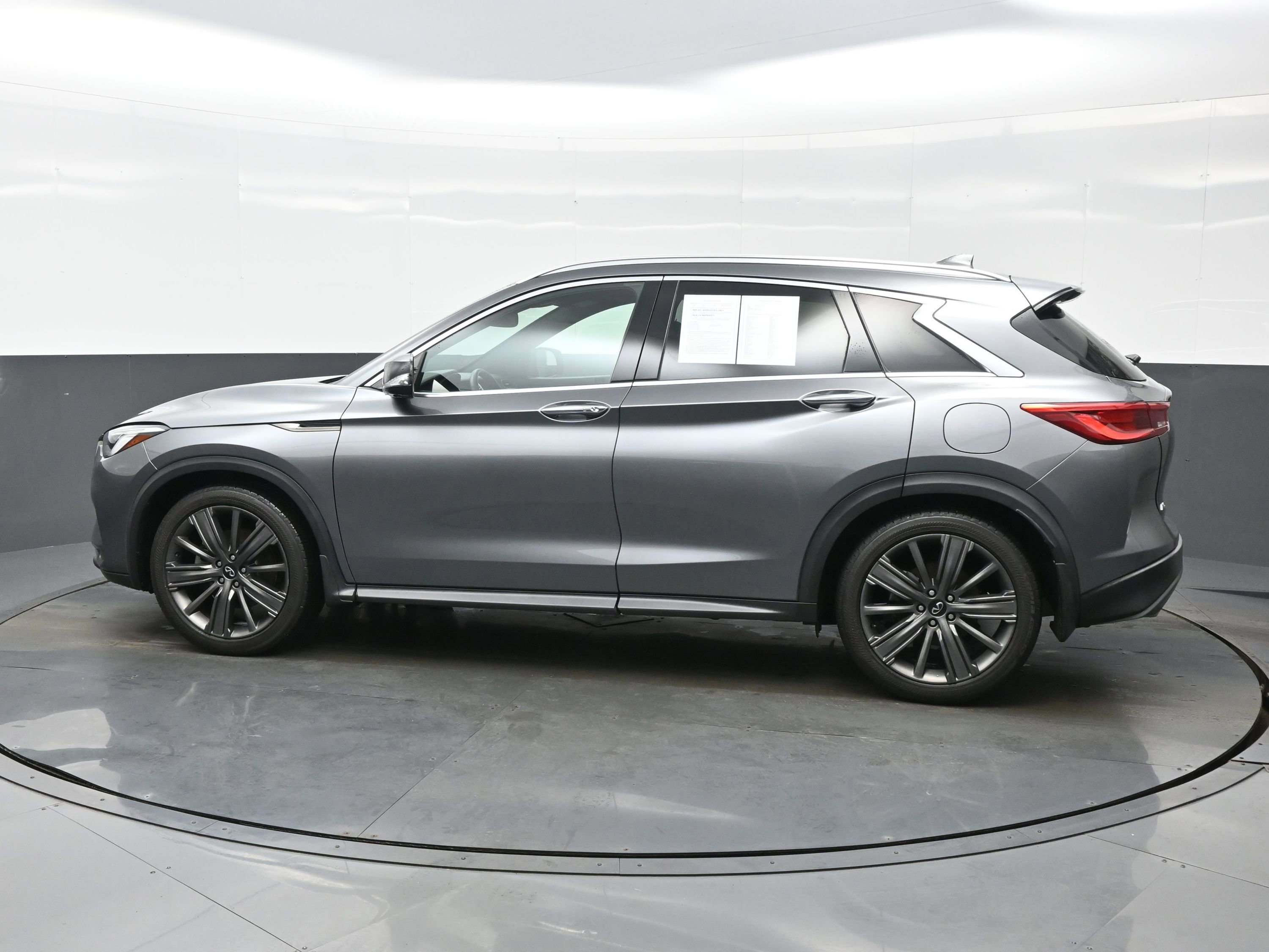 Used 2020 INFINITI QX50 Essential w/ Edition 30 Package image 3
