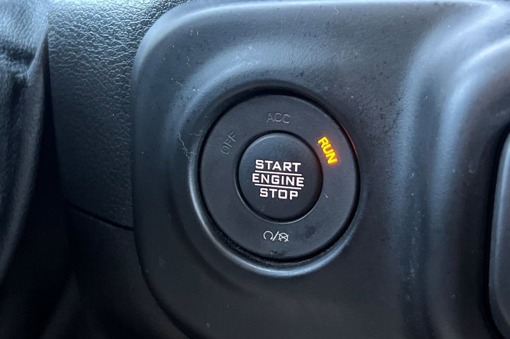 Used 2021 Jeep Gladiator Sport image 26