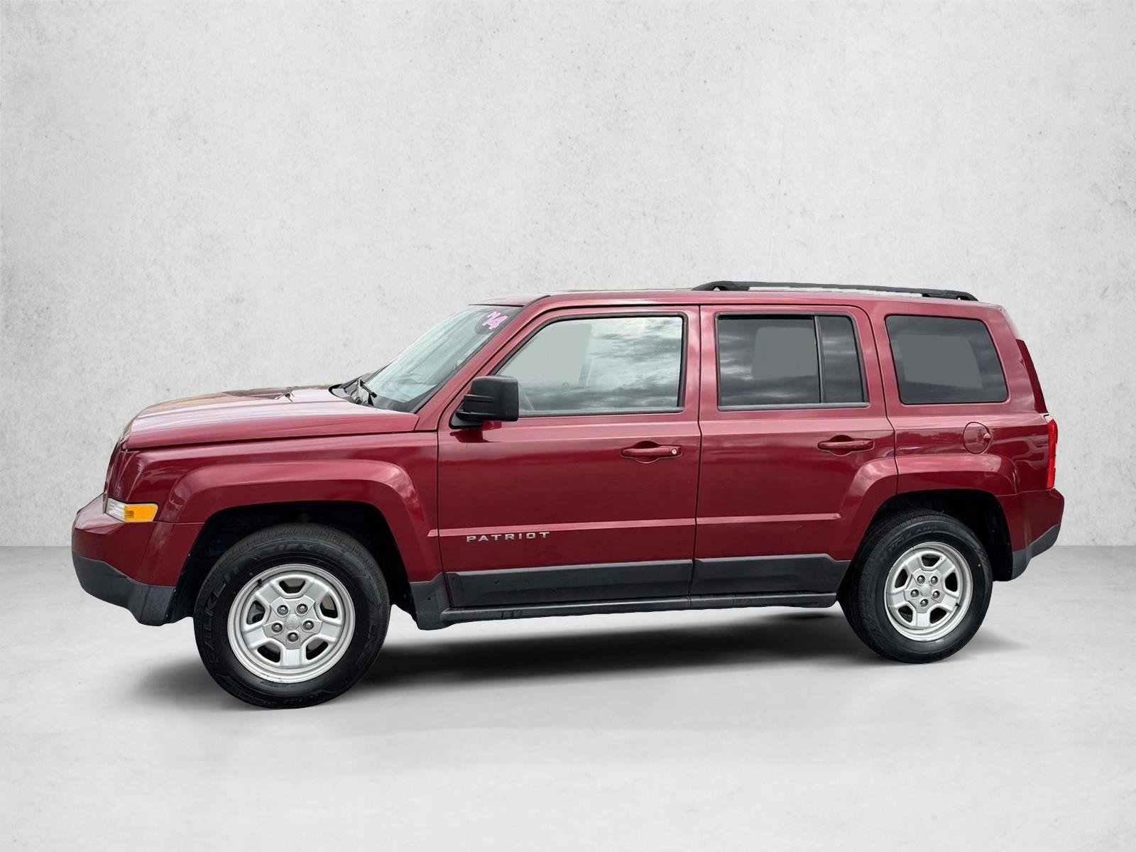 Used 2014 Jeep Patriot Sport w/ Power Value Group FWD image 4
