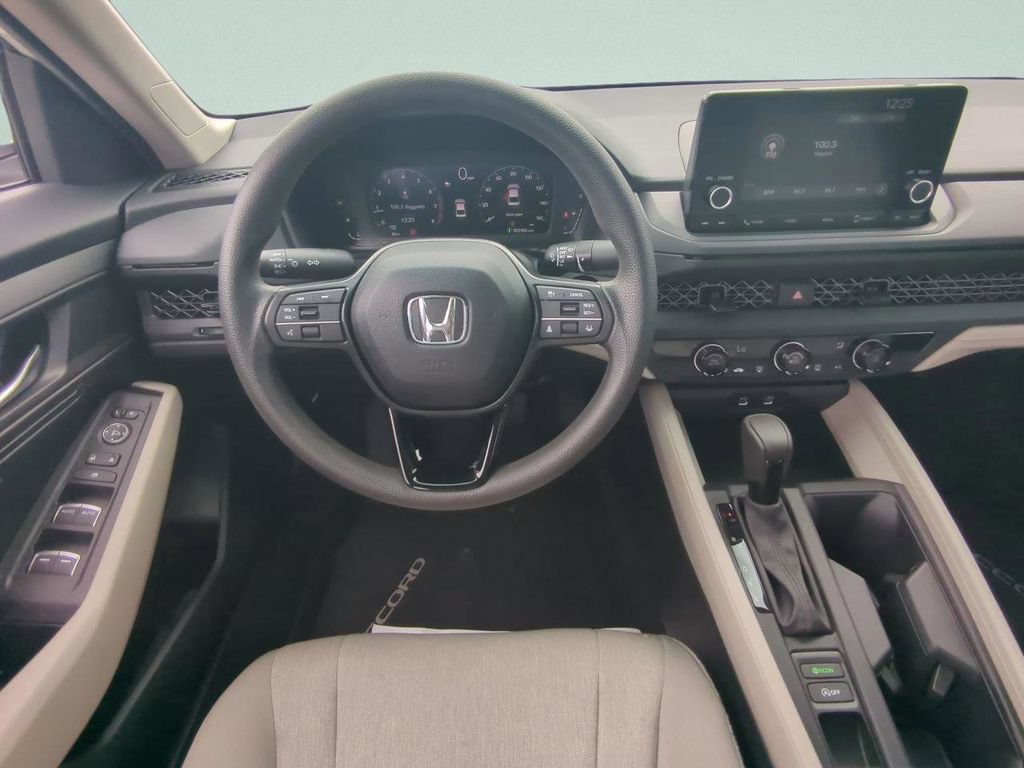 Certified 2025 Honda Accord LX image 13