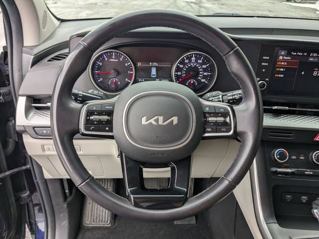 Used 2024 Kia Carnival LX image 14