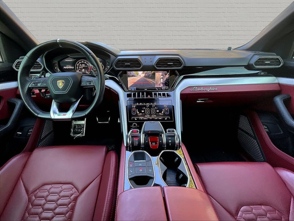 Used 2022 Lamborghini Urus AWD/4WD image 7