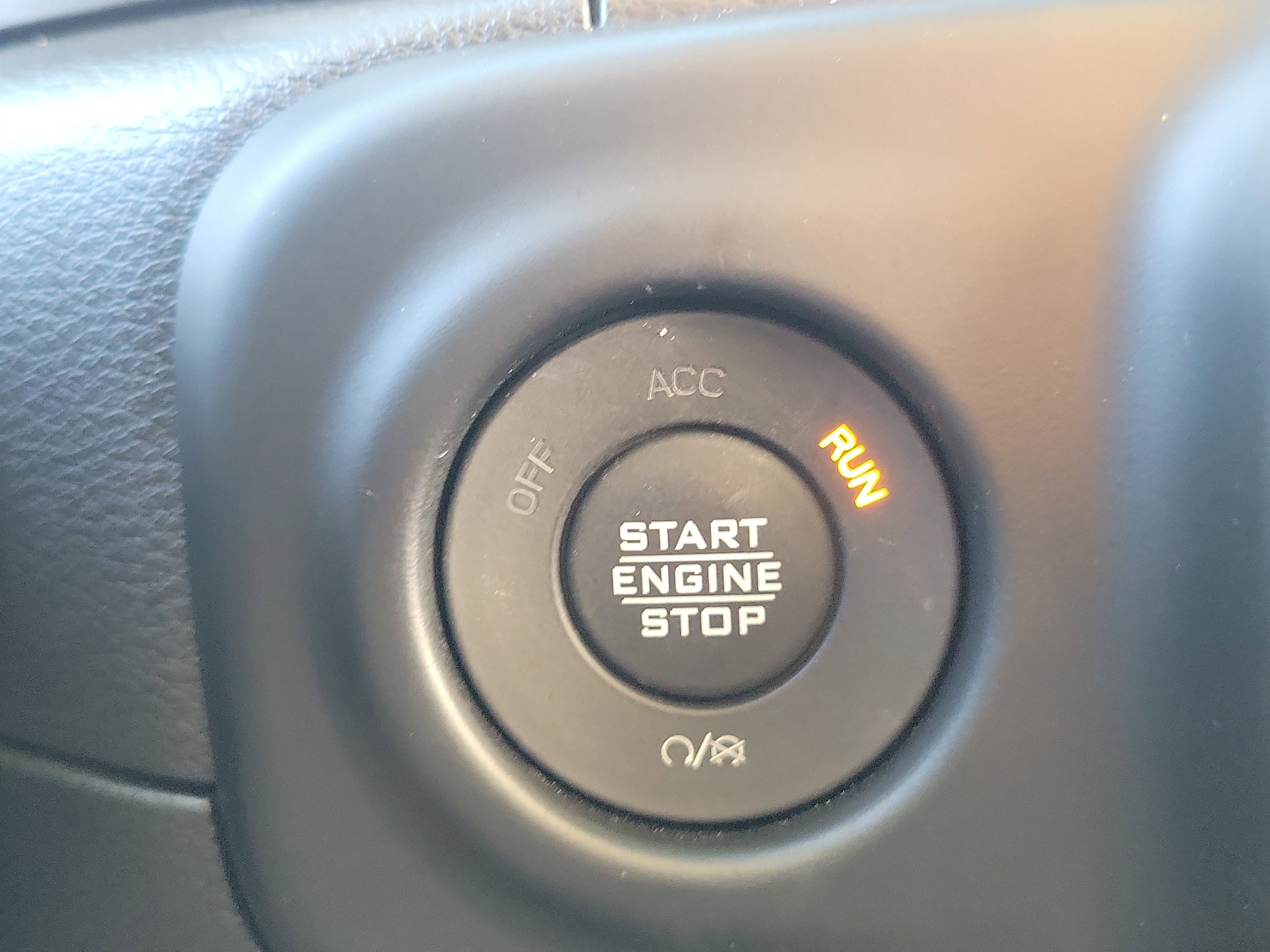 Used 2023 Jeep Wrangler Sahara image 30