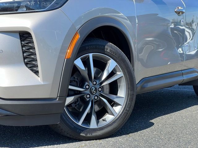 Used 2025 INFINITI QX60 Luxe AWD/4WD image 2