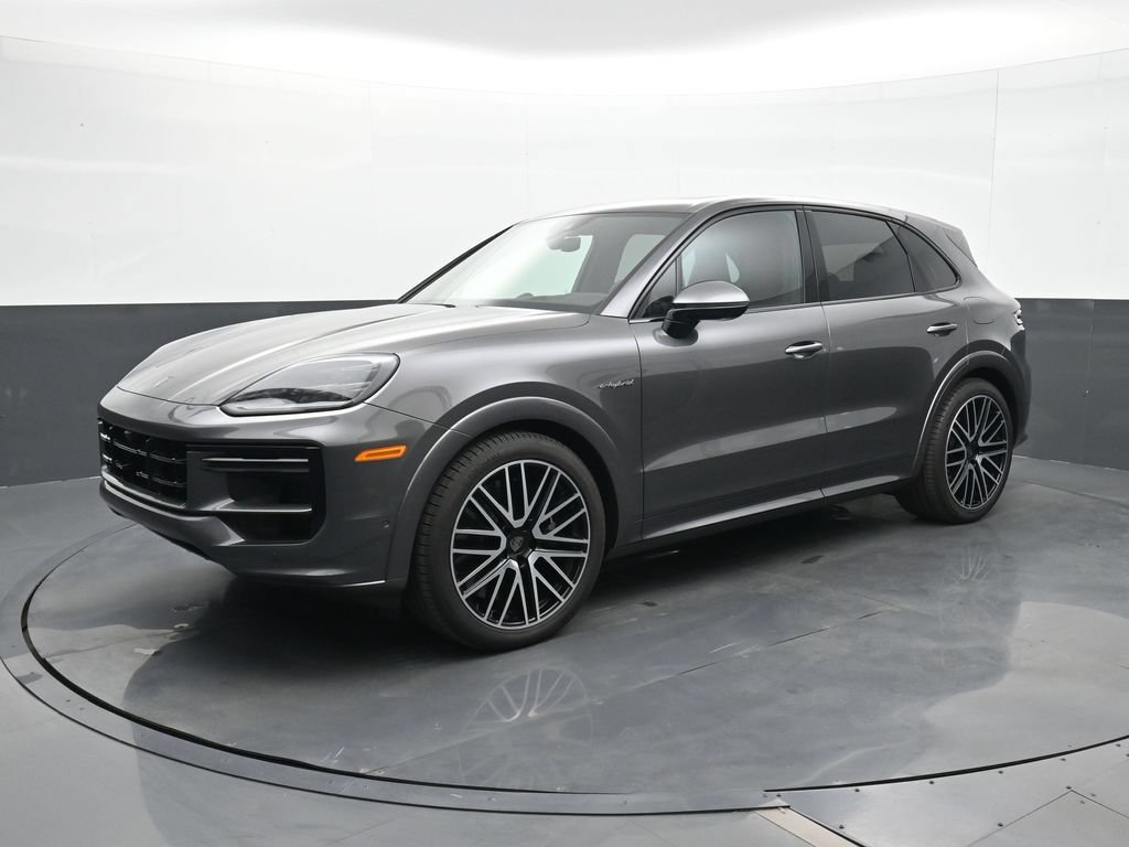 New 2025 Porsche Cayenne Turbo AWD/4WD image 1