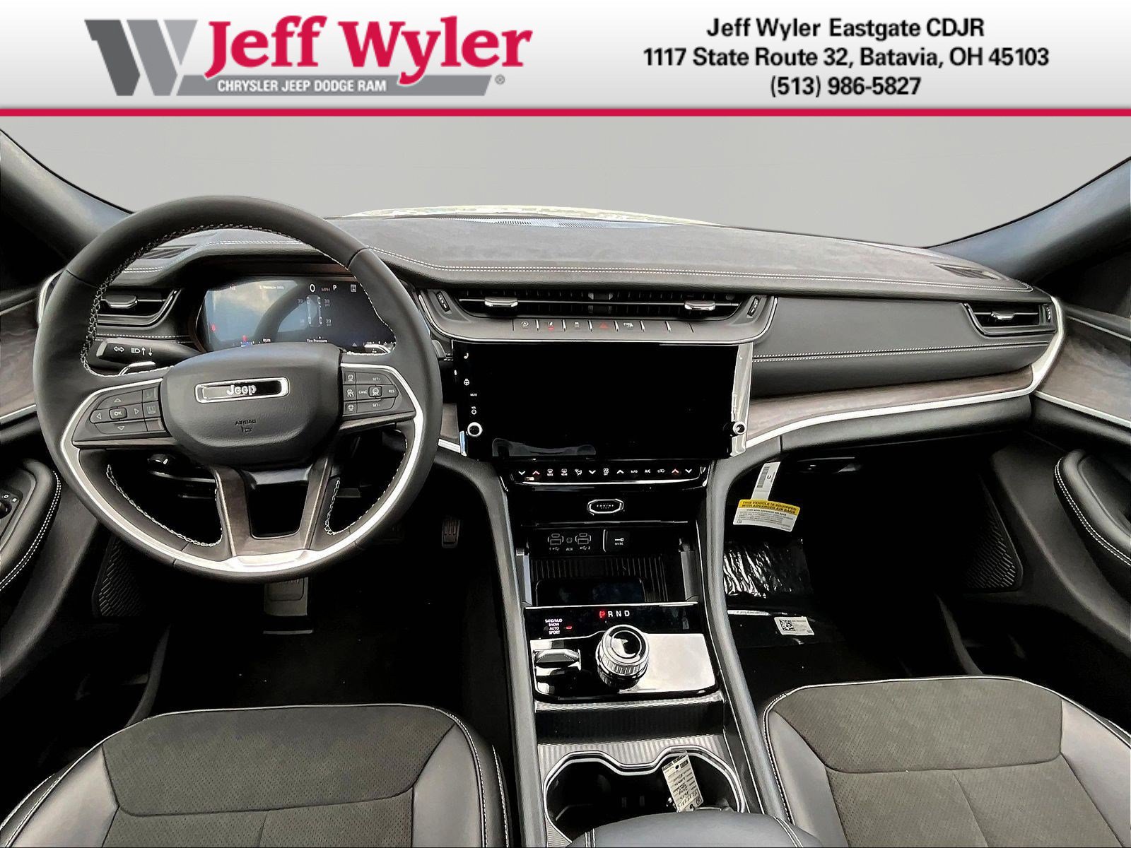New 2026 Jeep Grand Cherokee Altitude AWD/4WD image 10