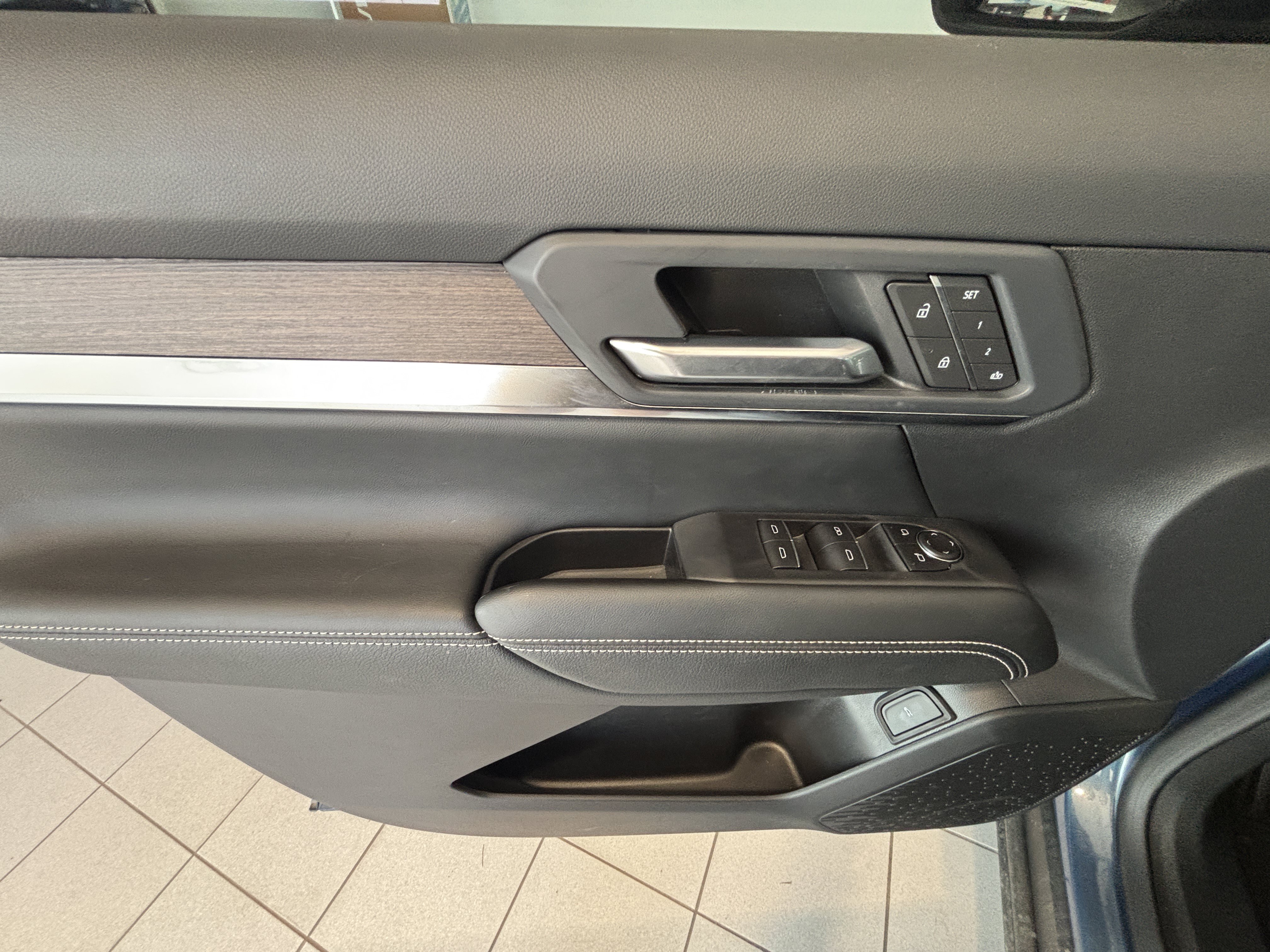 Used 2026 GMC Terrain Denali AWD/4WD image 11