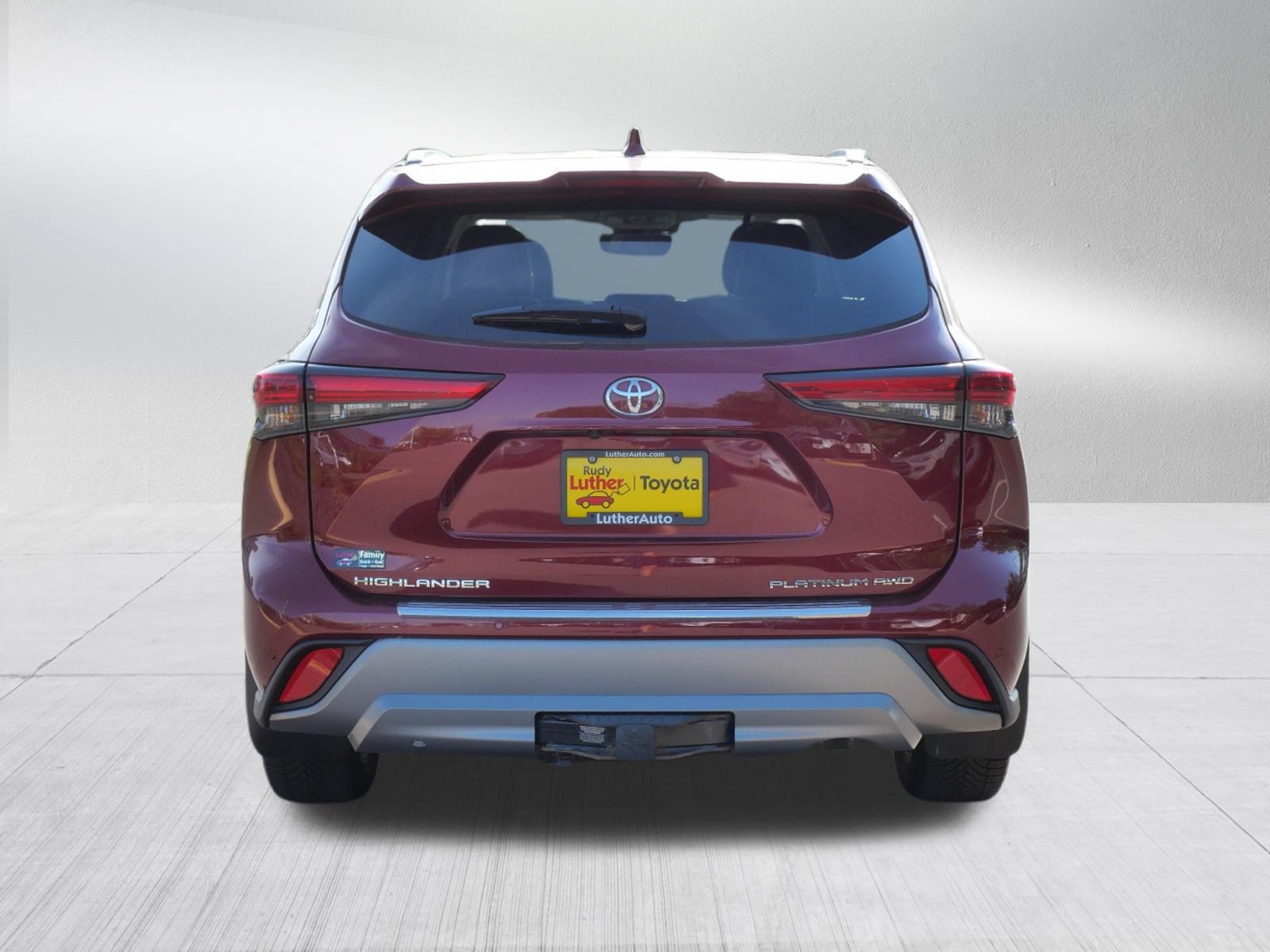 Used 2022 Toyota Highlander Platinum AWD/4WD image 6