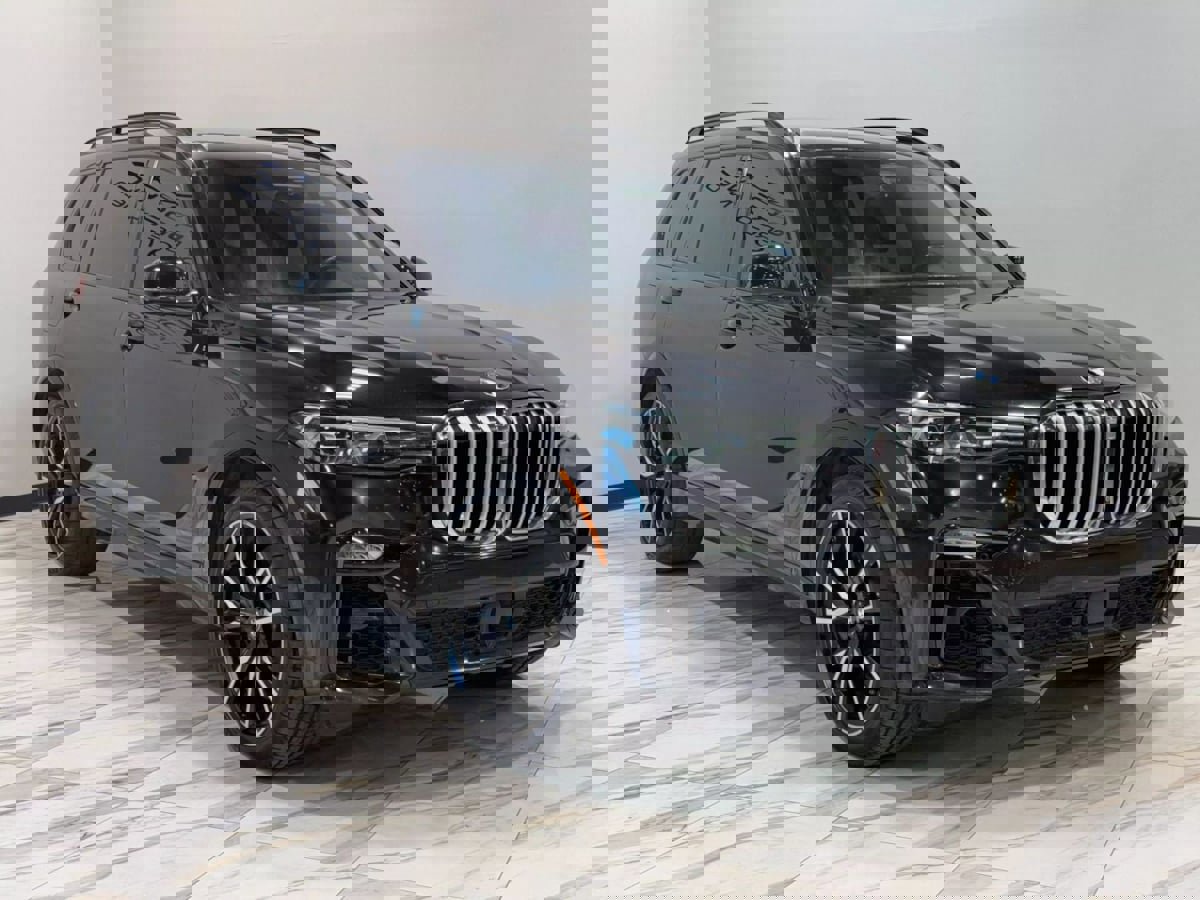 Used 2019 BMW X7 xDrive50i w/ Dynamic Handling Package image 4