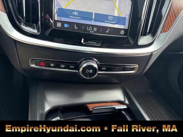 Used 2025 Volvo V60 B5 Cross Country Plus AWD/4WD image 26