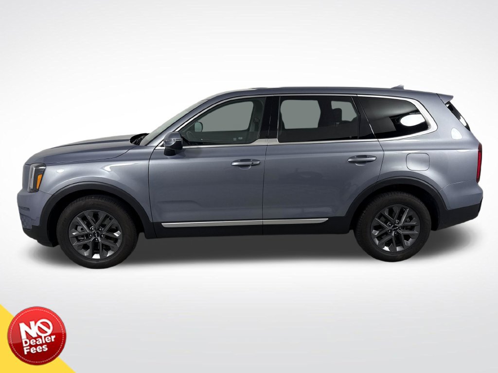 Used 2025 Kia Telluride LX FWD image 7