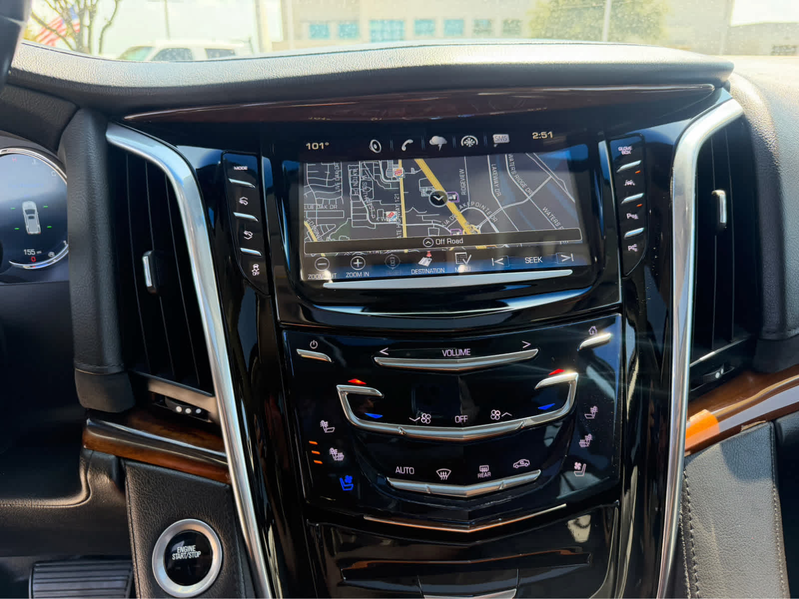 Used 2017 Cadillac Escalade ESV Luxury AWD/4WD image 33
