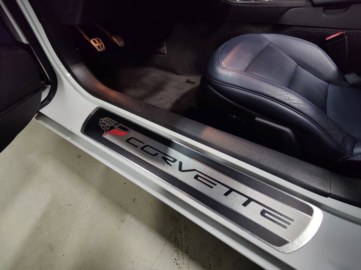 Used 2013 Chevrolet Corvette 427 image 38