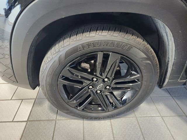 Used 2025 Chevrolet Trax ACTIV w/ Driver Confidence Package image 9