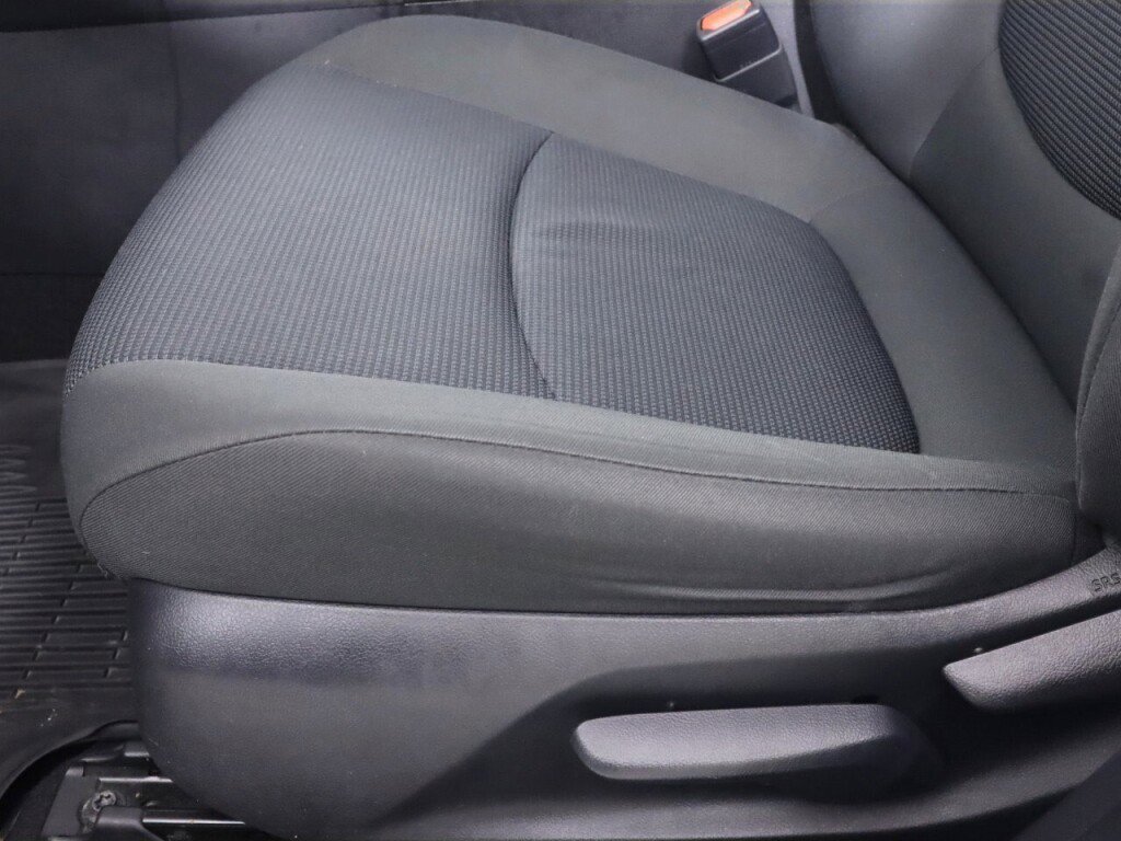 Used 2021 Toyota RAV4 LE image 25