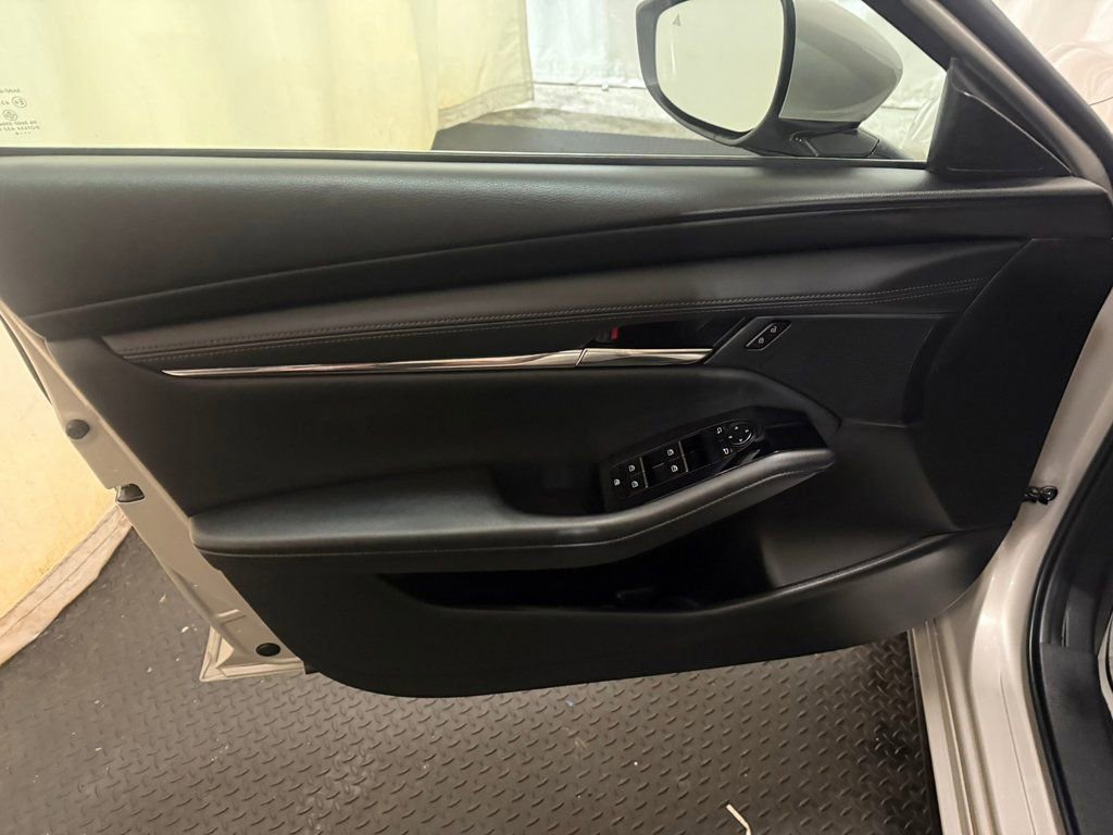 Used 2025 MAZDA MAZDA3 s image 22