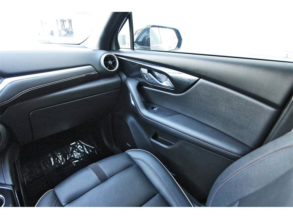 Used 2023 Chevrolet Blazer Premier w/ Driver Confidence II Package image 8
