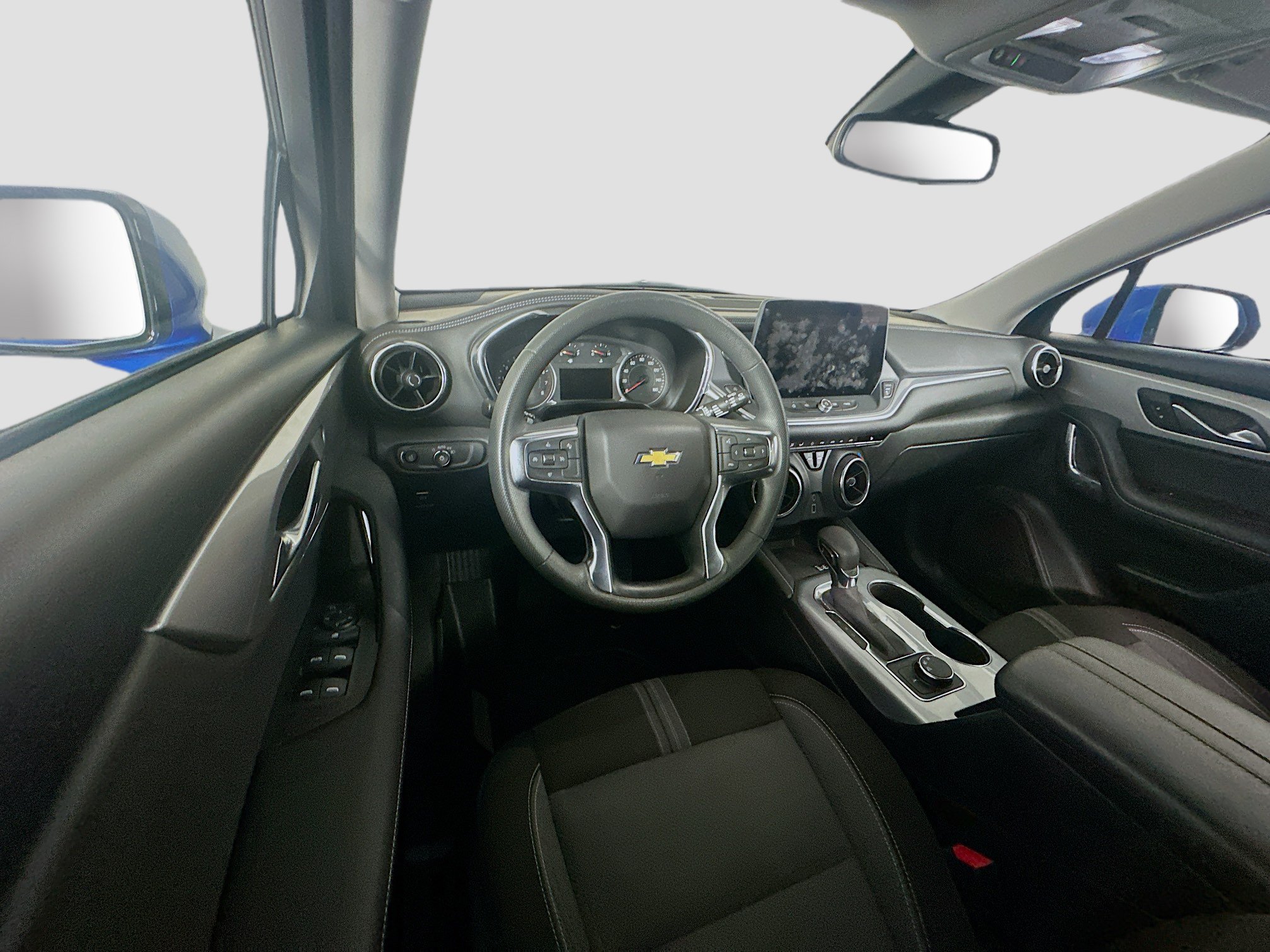 Used 2024 Chevrolet Blazer LT w/ Convenience Package FWD image 18