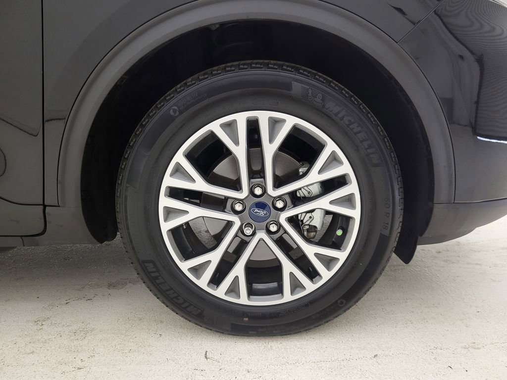 Used 2020 Ford Escape SEL image 25