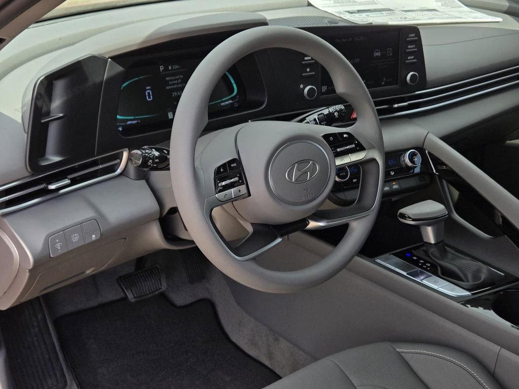 New 2026 Hyundai Elantra Blue FWD image 19
