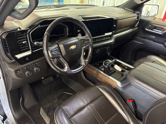 Used 2023 Chevrolet Silverado 1500 High Country w/ LPO, Dark Essentials Package AWD/4WD image 17