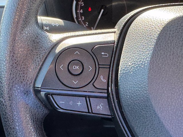 Used 2025 Toyota RAV4 XLE FWD image 20