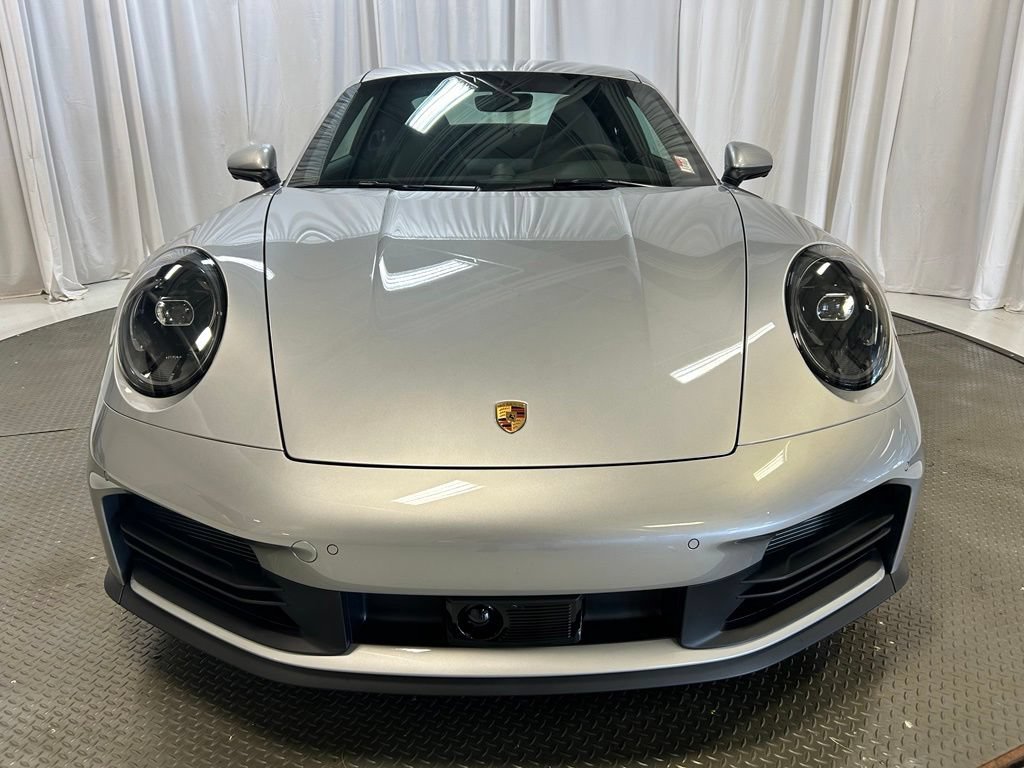 Certified 2025 Porsche 911 Carrera RWD image 31
